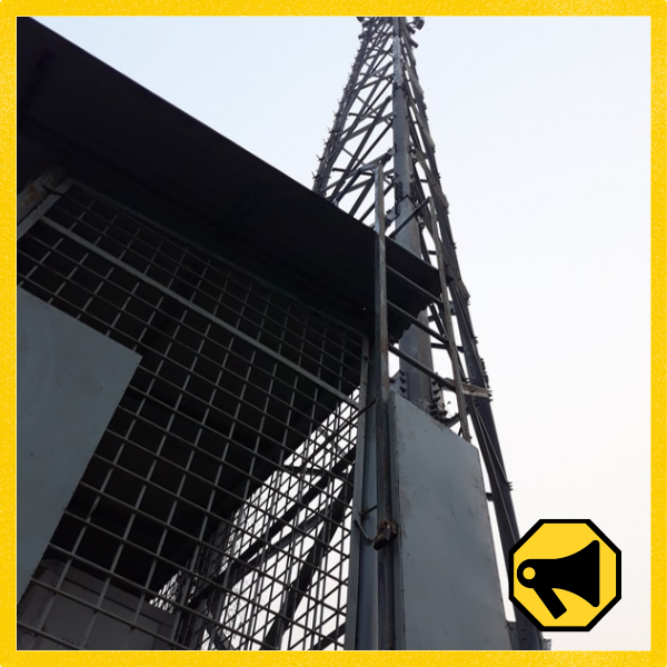 No, la antena instalada junto al CETI de Ceuta no es una antena wifi de 10.000 euros para migrantes